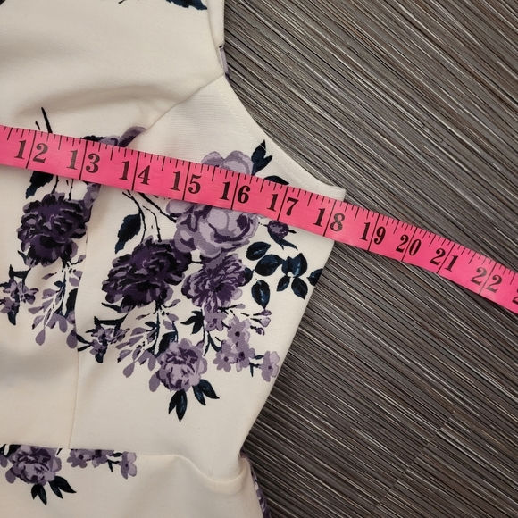 Ricki's Large Sleeveless Ponte Peplum Top - Picture 6 of 7